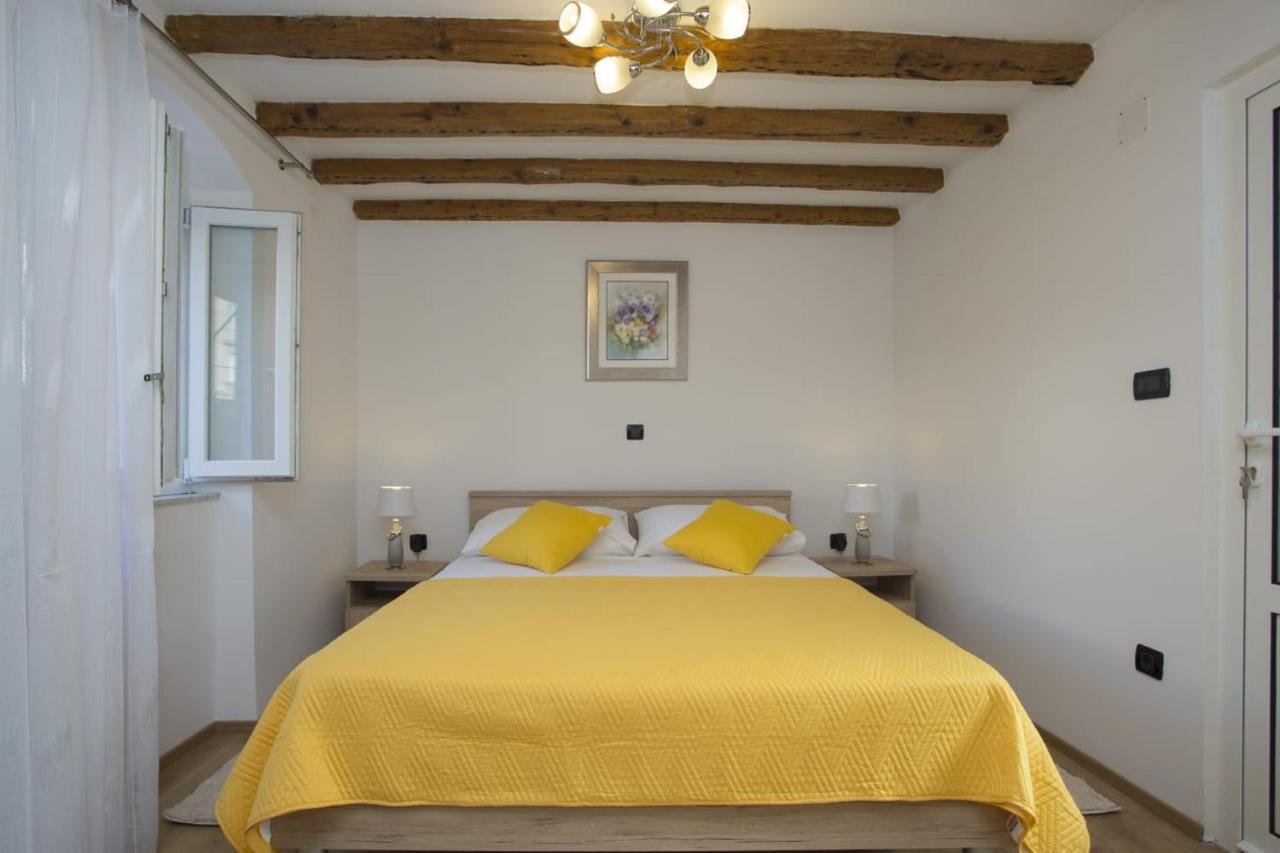 Old Town Room Split Bagian luar foto