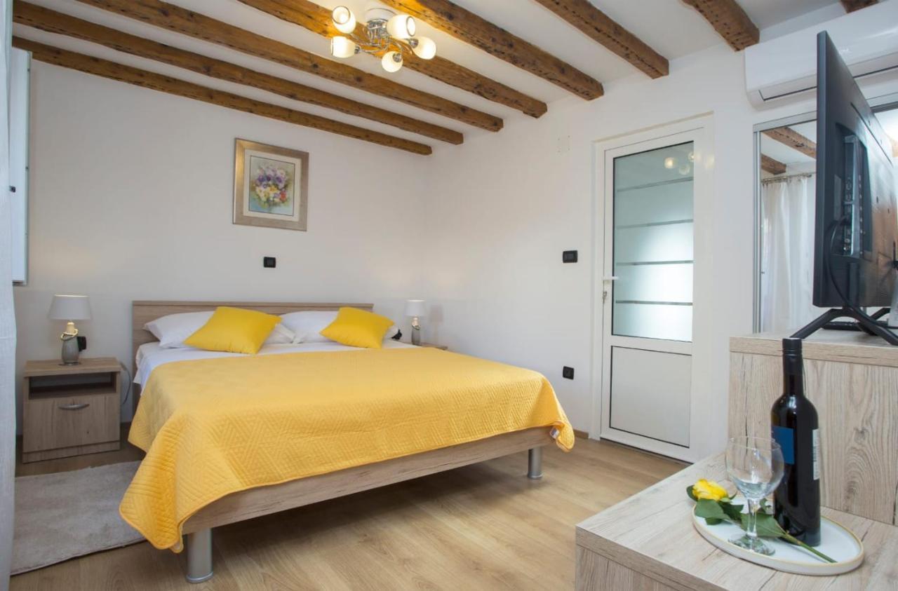 Old Town Room Split Bagian luar foto