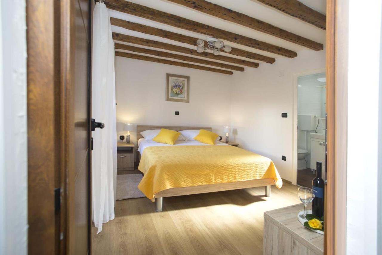 Old Town Room Split Bagian luar foto