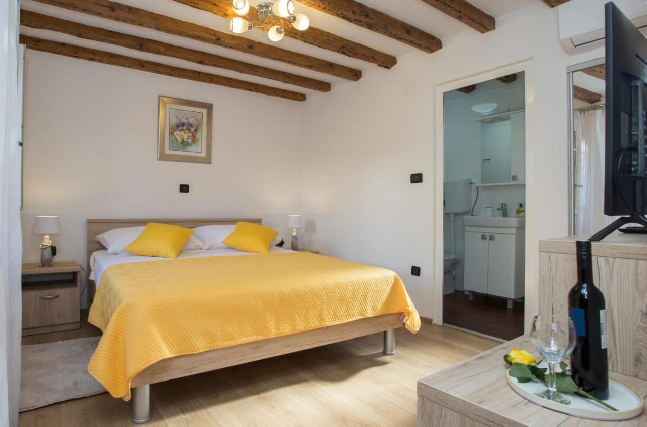 Old Town Room Split Bagian luar foto